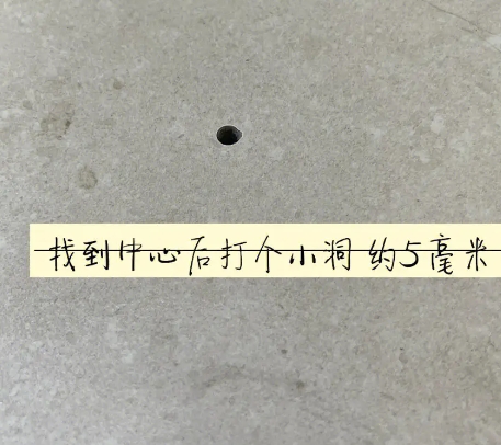 弋阳瓷砖空鼓维修公司专业解答在瓷砖铺贴过程中，如果砂料搅拌不均匀，将会带来以下问题